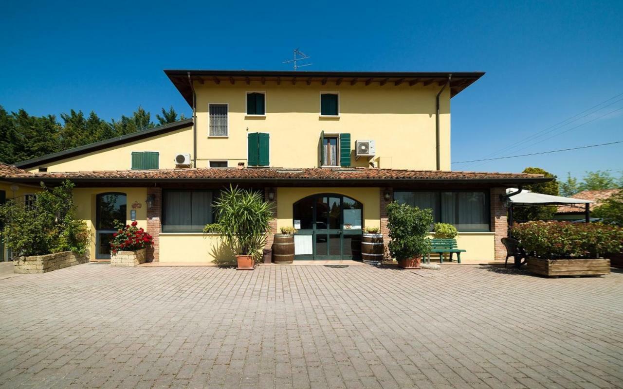 Rifugio San Lorenzo Bed and Breakfast Porto Mantovano Buitenkant foto
