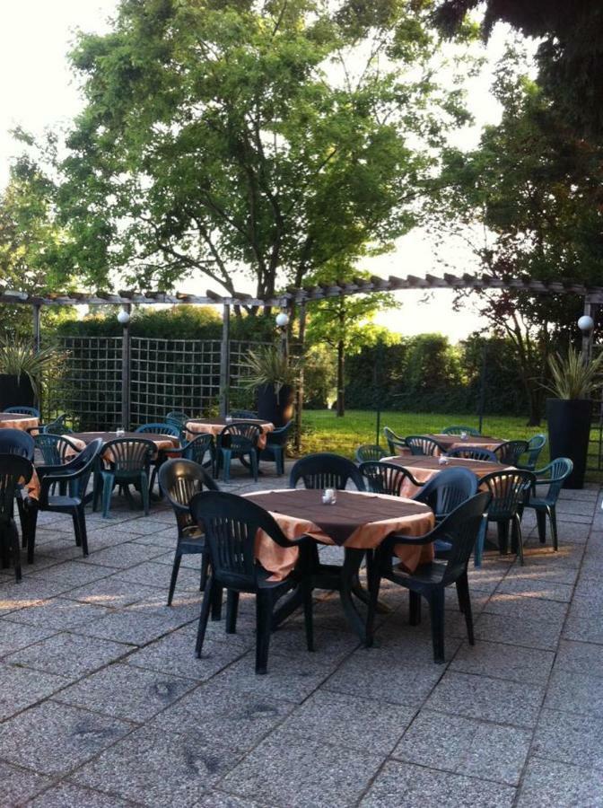 Rifugio San Lorenzo Bed and Breakfast Porto Mantovano Buitenkant foto